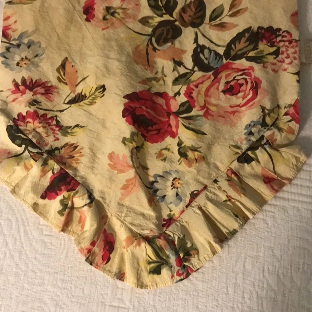 Rodeo Home Silk Floral Table Runner Ruffle Red Pink Roses Golden Yellow Cottage